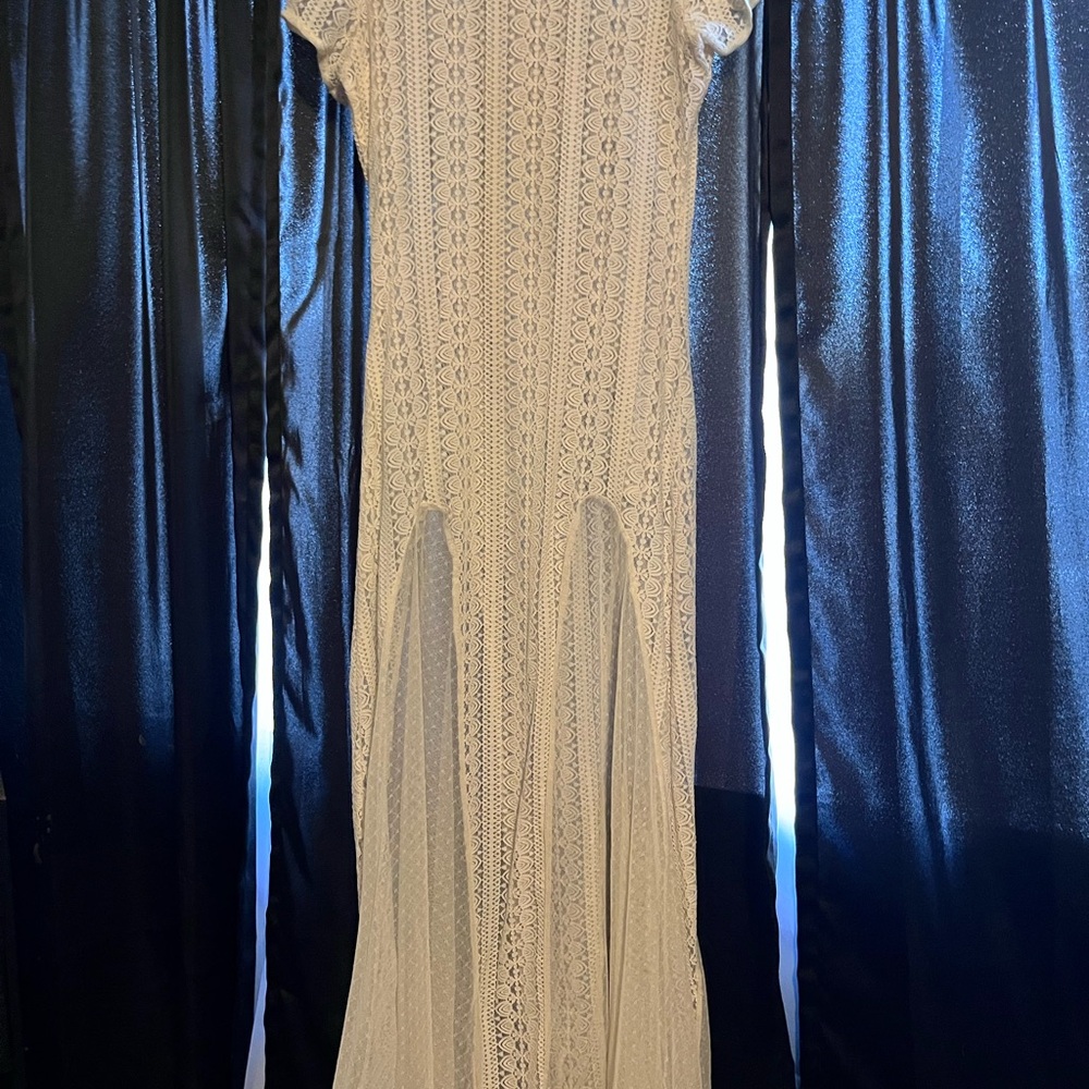 Elegant Cream Lace Maxi Dress - Women